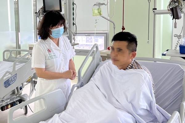 Xác định nguyên nhân khiến 2 người ở Hải Phòng nguy kịch sau khi ngủ trong ô tô-1