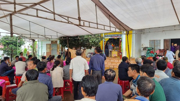 Rơi nước mắt với tang lễ 3 người trong gia đình chết dưới bánh xe tải-6