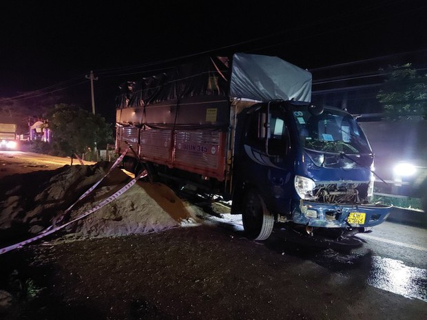 Rơi nước mắt với tang lễ 3 người trong gia đình chết dưới bánh xe tải-7