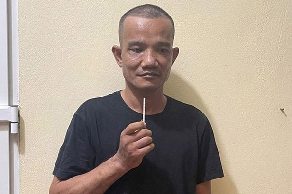 Tống tiền mẹ bạn gái cũ bằng hình nhạy cảm-2