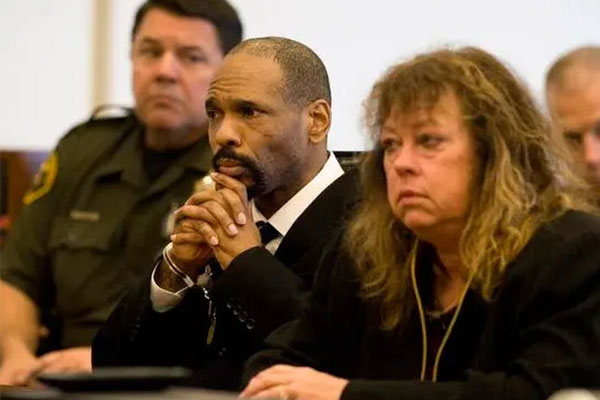 Kẻ môi giới bất động sản giết hai người để lấy cắp ô tô-1