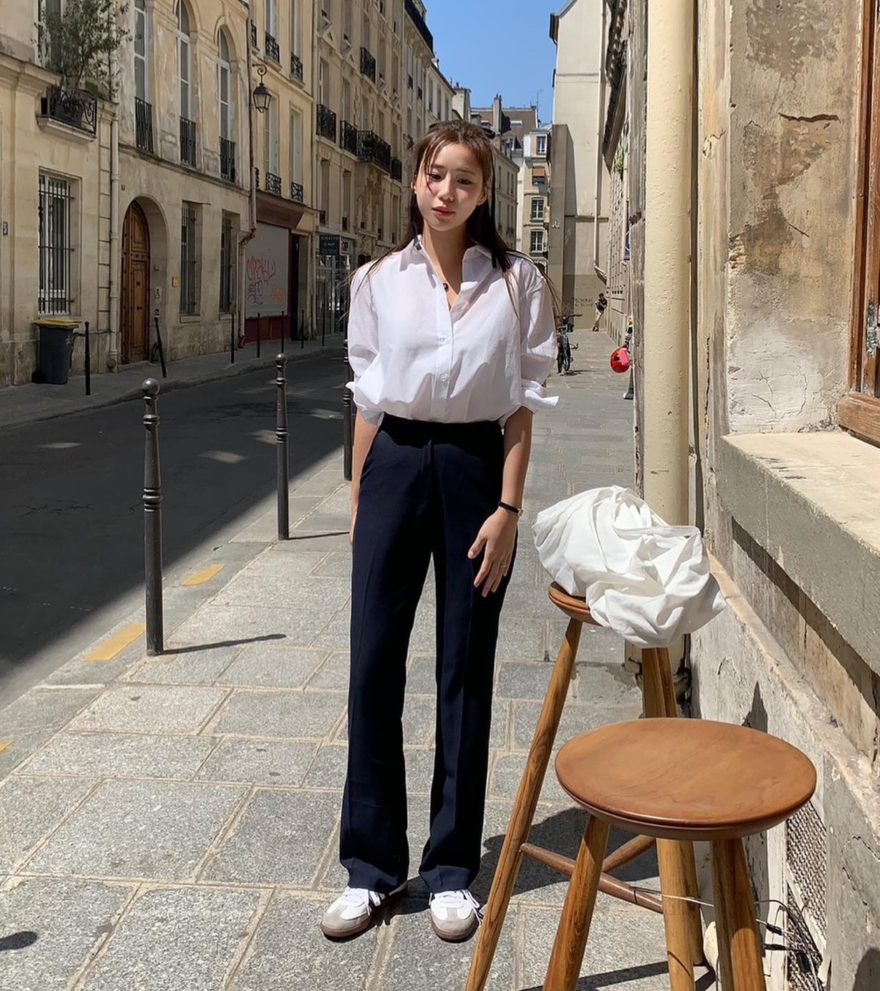 Mặc đẹp không khó với áo sơ mi trắng-1