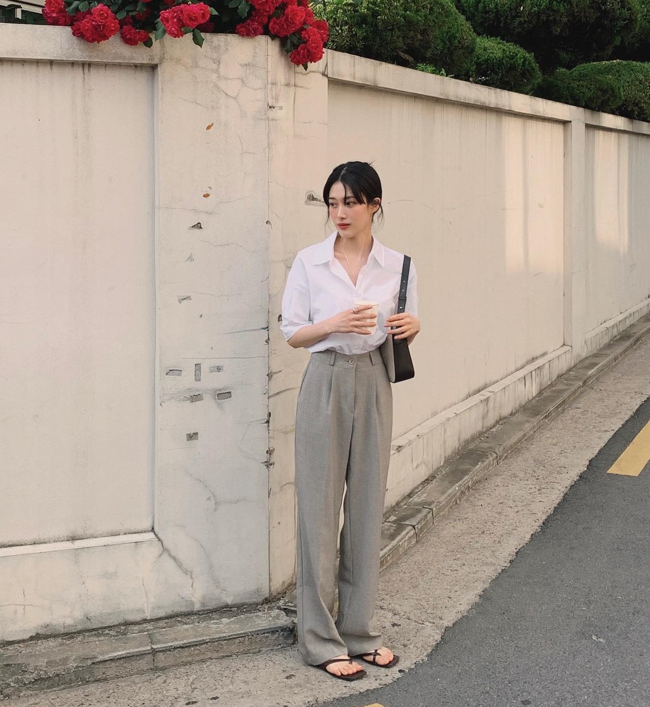 Mặc đẹp không khó với áo sơ mi trắng-2