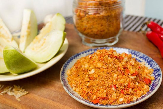 Tự làm muối tôm tại nhà vừa ngon lại sạch