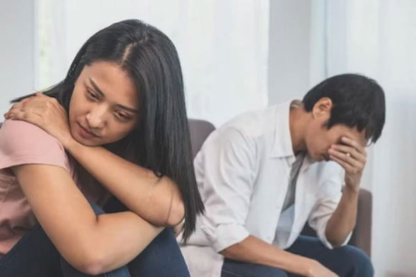 Cuống cuồng vì con sốt, mẹ chồng còn mắng một câu khiến tôi uất ức bật khóc-2