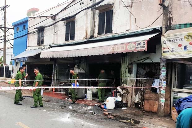TP.HCM: Cháy quán cơm do rò rỉ khí gas, 2 người bị bỏng nặng-1