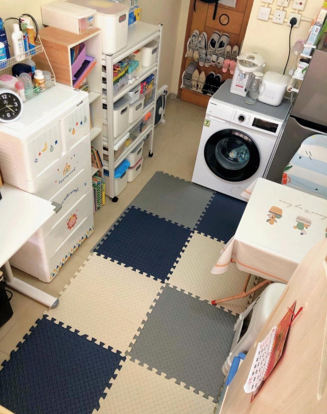 Bên trong căn phòng 15m2 của gia đình 3 người, khéo léo tiết kiệm từng chút không gian-1