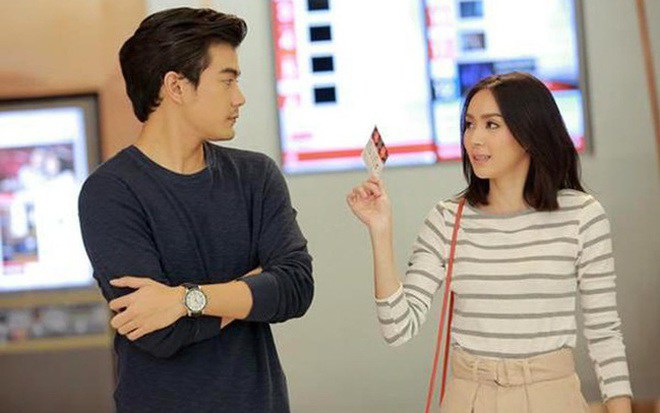 Bố mẹ vợ vay 50 triệu chồng tuyên bố lấy lãi theo ngân hàng, thấy tôi mở két sắt, anh hoảng hồn sợ-2