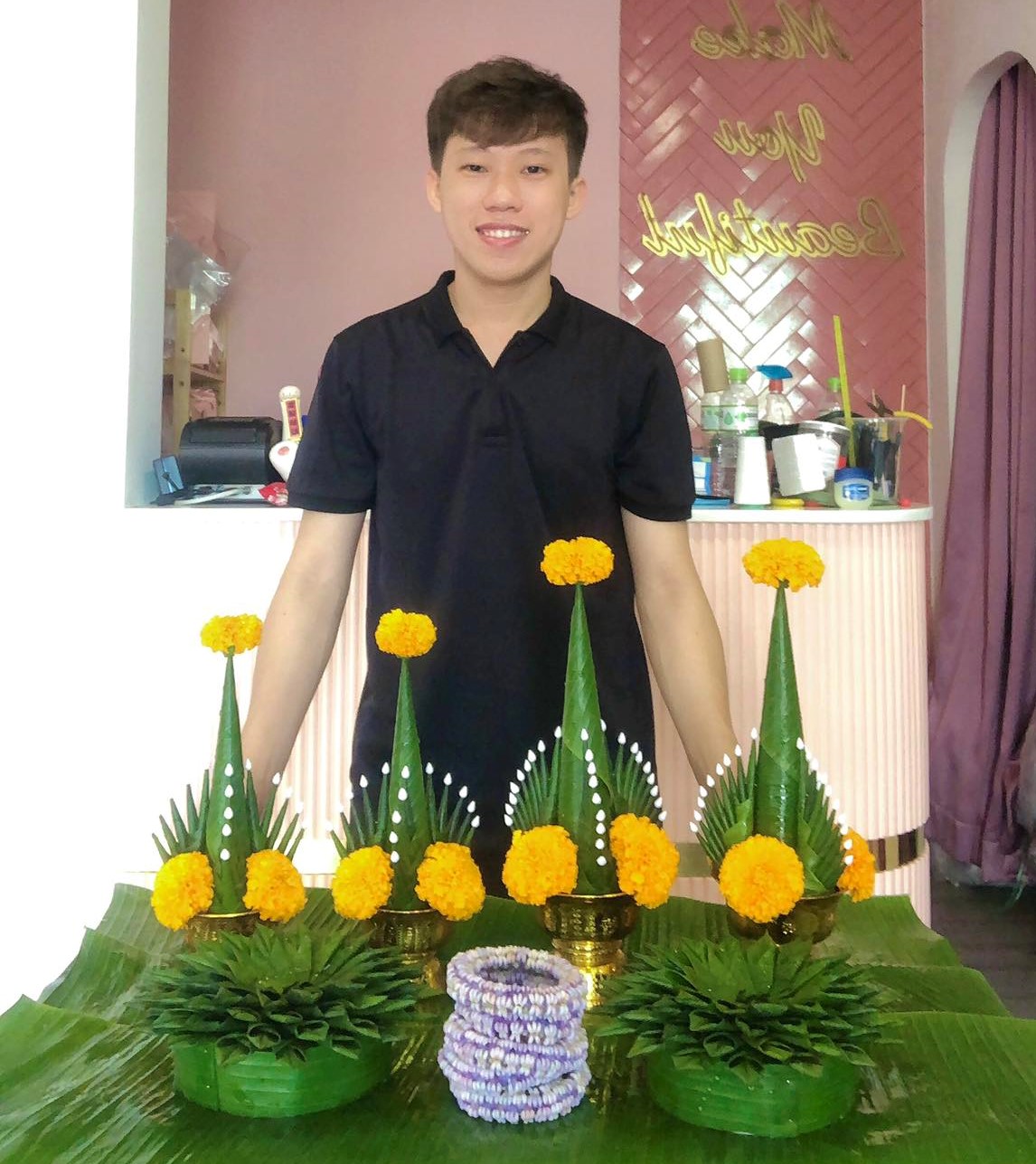 Lấy lá cây làm thứ này, chàng trai trẻ bán giá hàng triệu đồng/sản phẩm-1