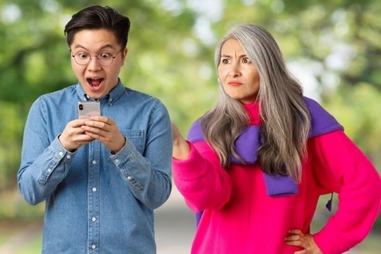 Mẹ bị chỉ trích vì kiểm soát con trai đã 30 tuổi quá khắt khe