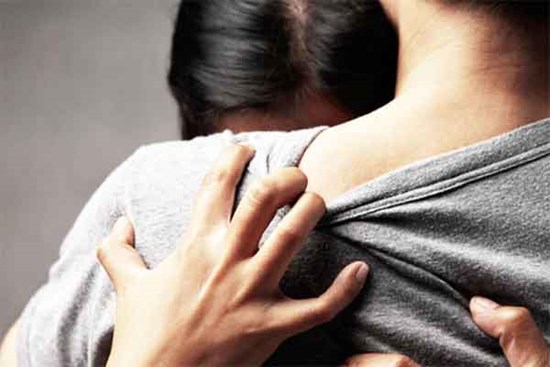 Bị tra hỏi, vợ thú nhận ngoại tình chỉ vì chồng thiếu một thứ này