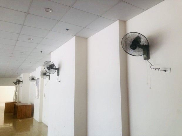 Bi hài chuyện thích nghi với cắt điện luân phiên ở Hà Nội-8