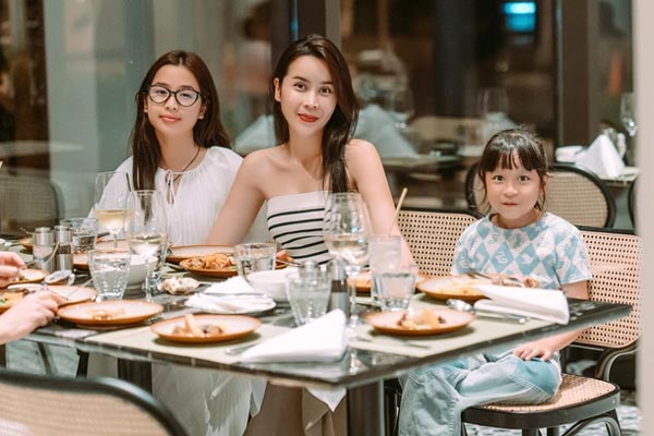 Nhan sắc Lưu Hương Giang hậu sóng gió, hack tuổi ra sao mà dân tình phải xuýt xoa?-5