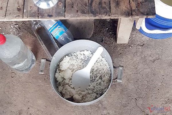 Nồi cơm ăn dở giữa rừng, lộ dấu vết nghi phạm đoạt mạng 3 phụ nữ ở Khánh Hòa