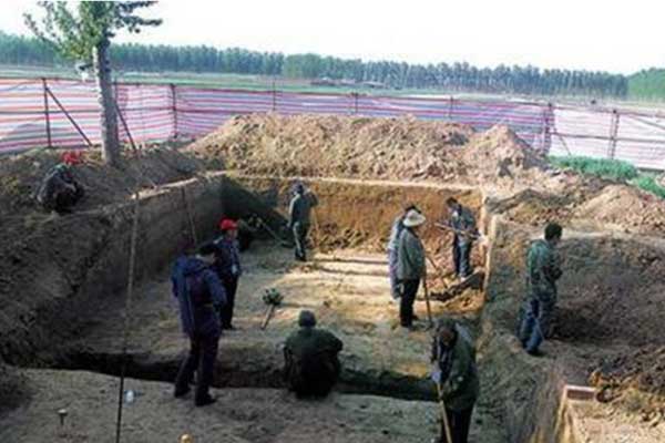 Chuyên gia giải mã bí ẩn âm thanh phát ra từ bậc thang ngôi mộ cổ-4