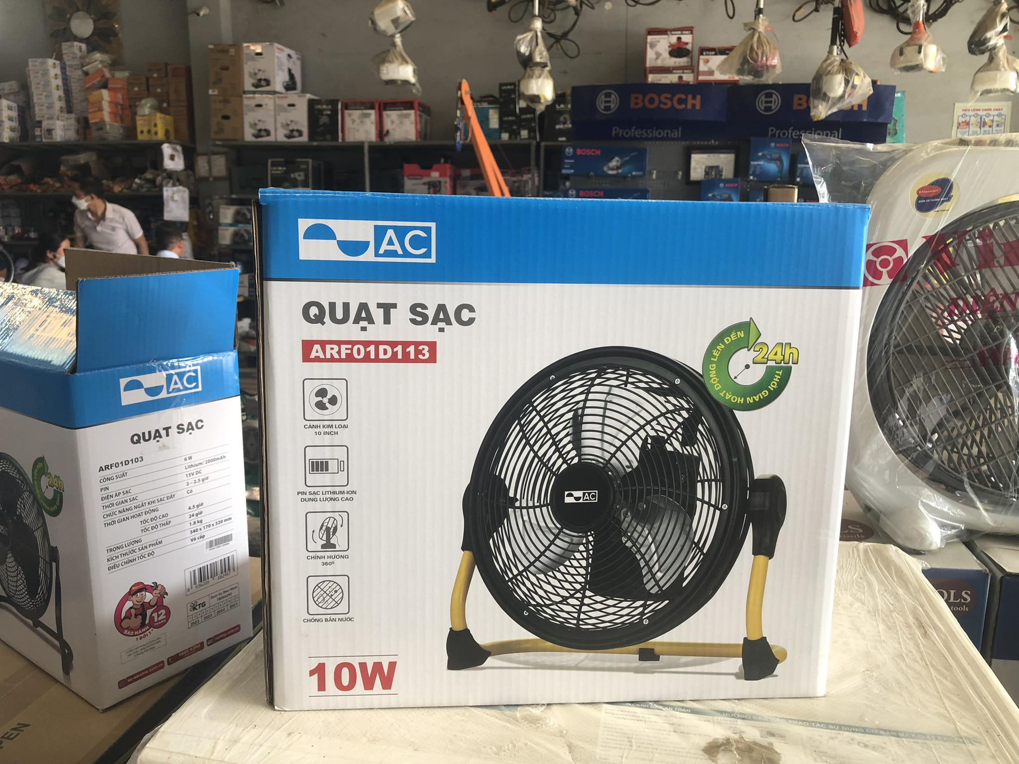 Nhập quạt tích điện bán cả mùa hè, chỉ 2 tuần hàng đã hết sạch-1