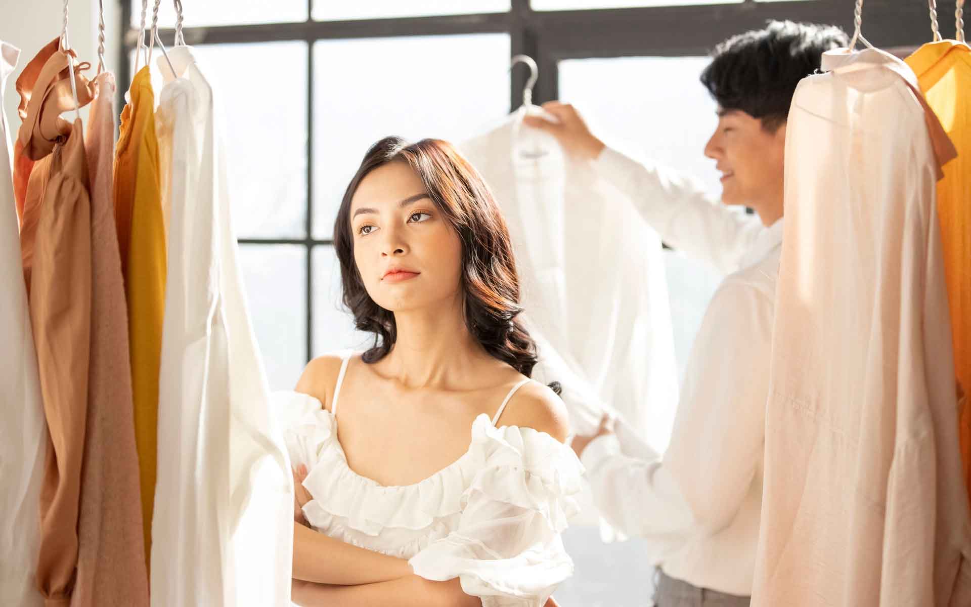 Đi chụp ảnh cưới, thấy mặt nhân viên trang điểm mà lòng tôi dậy sóng-1