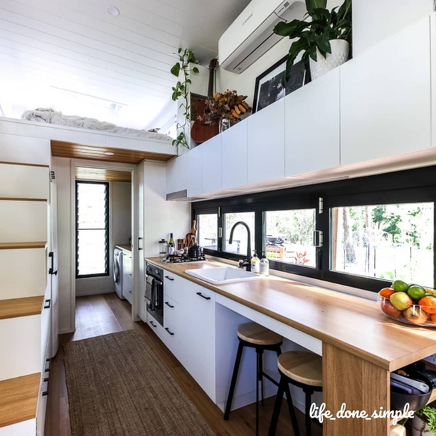 Bên trong căn nhà tí hon ấm cúng của gia đình 4 người-4