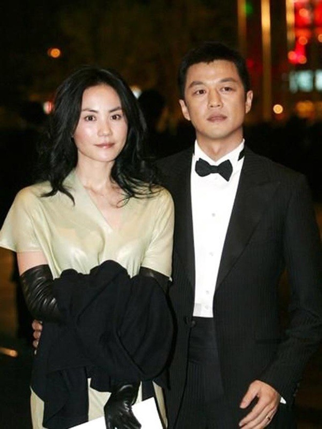 Hơn 20 năm yêu của Vương Phi và Tạ Đình Phong-3