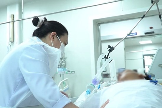 Không kịp dùng thuốc giải, hai ca ngộ độc botulinum hết 300 triệu đồng viện phí