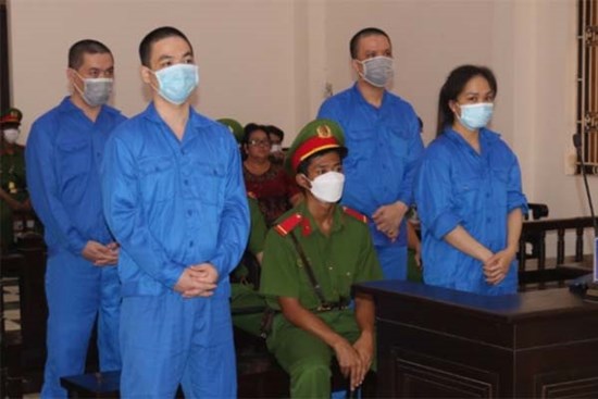Mâu thuẫn tiền bạc, thuê giết người với giá 5.000 EURO
