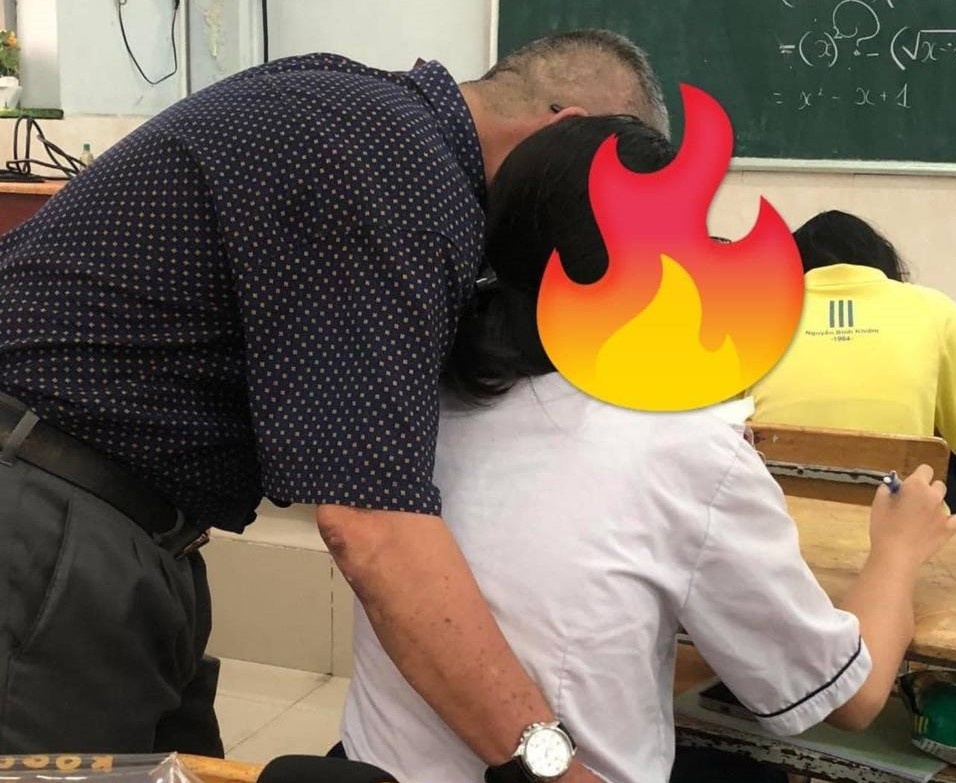 Đình chỉ công tác thầy giáo bị tố sàm sỡ học sinh ở TP.HCM-1