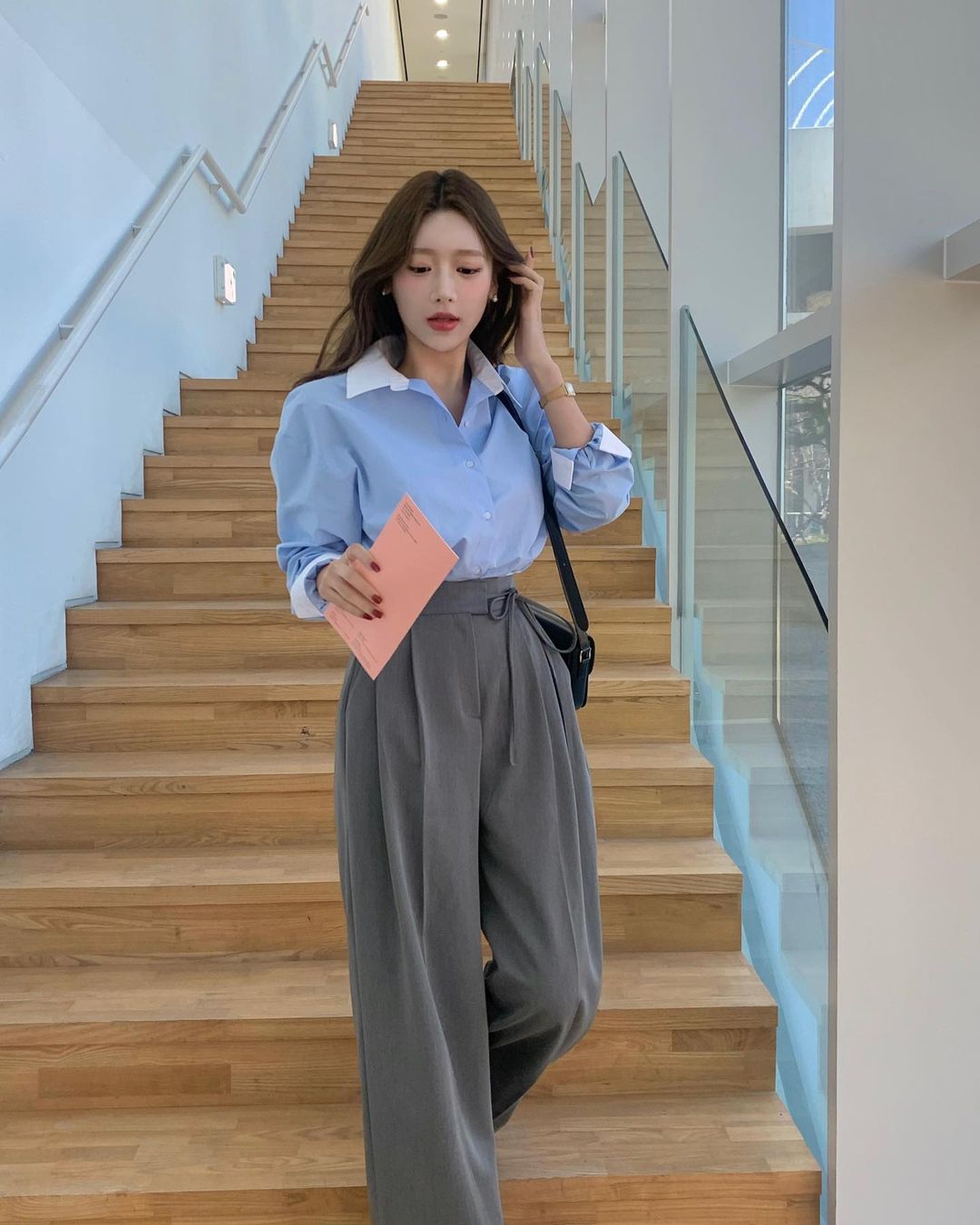 5 món trang phục hack tuổi trẻ trung cho nàng công sở-1