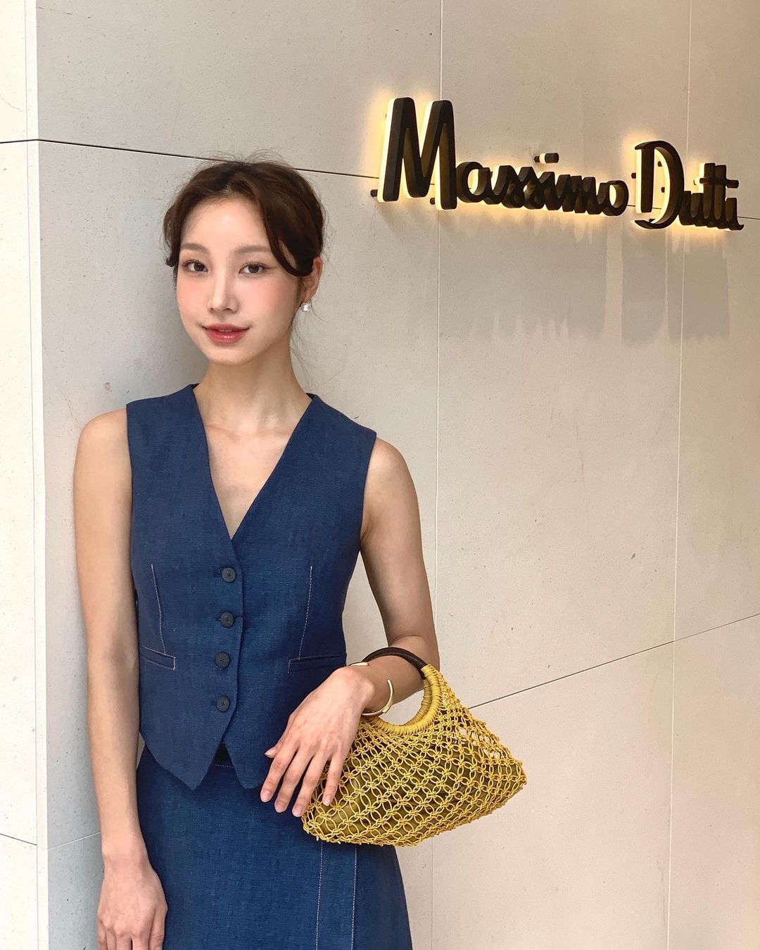 5 món trang phục hack tuổi trẻ trung cho nàng công sở-5