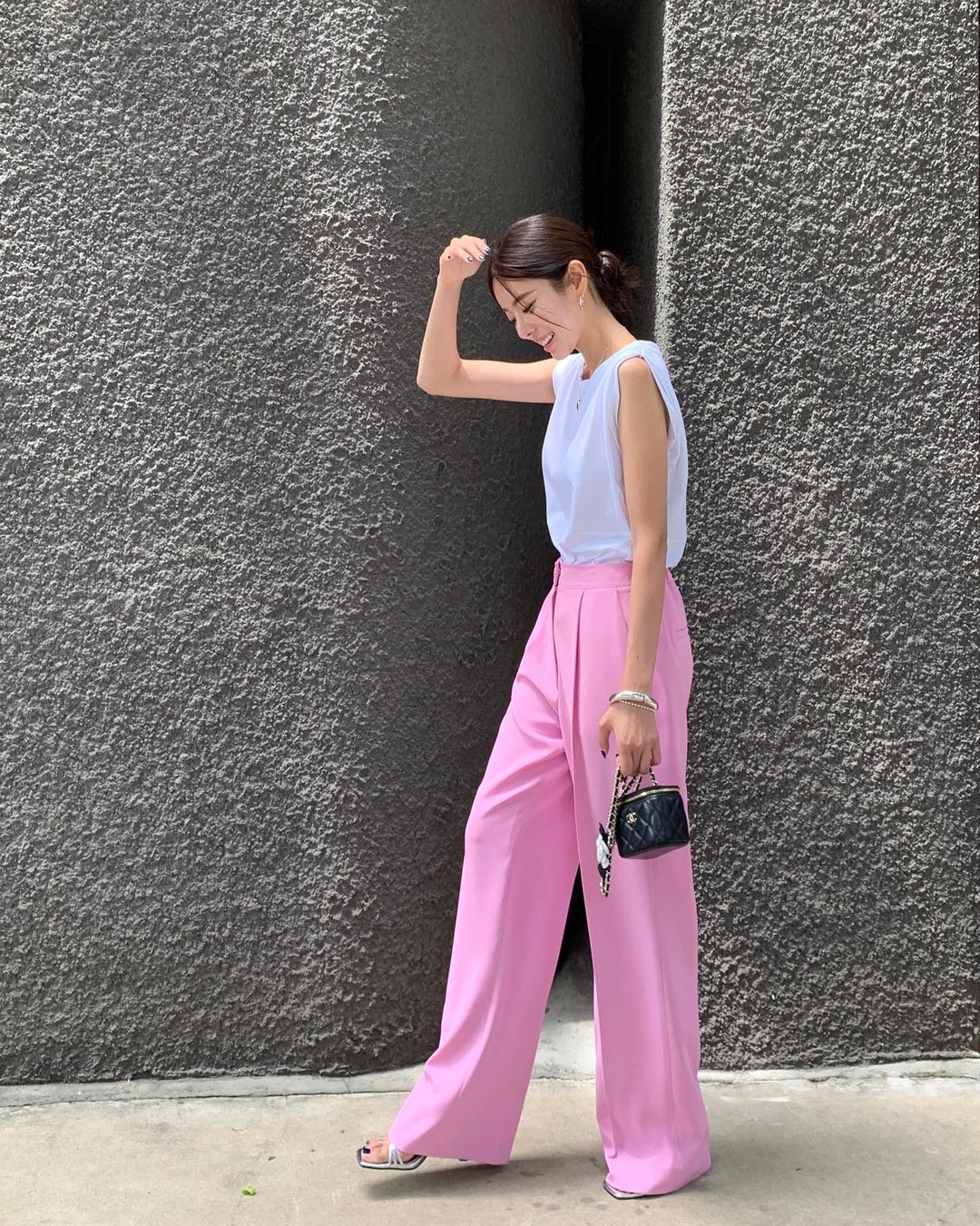 5 món trang phục hack tuổi trẻ trung cho nàng công sở-10