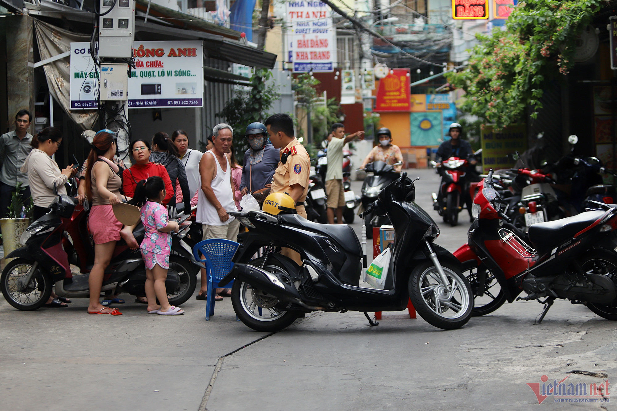 Hiện trường cháy nhà khiến 3 ông cháu tử vong ở TP Nha Trang-11