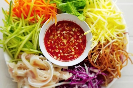 Bỏ túi ngay cách làm sốt chua ngọt 'thần thánh'