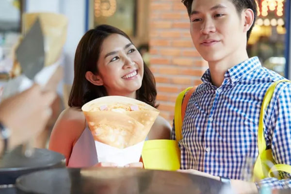 Giới thiệu người yêu với chị hàng xóm, ngờ đâu chị khuyên tôi chia tay gấp-1