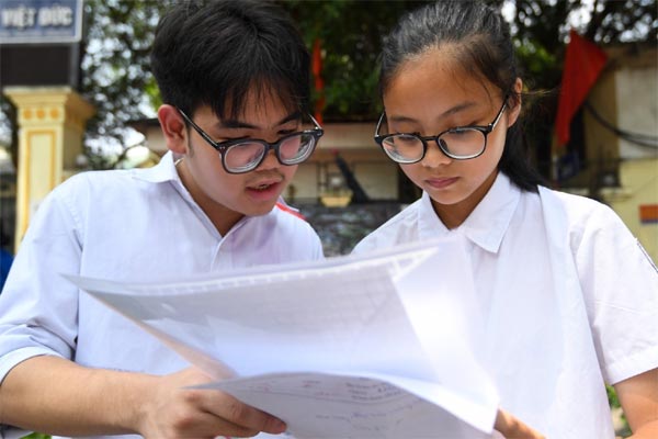 Đề thi môn Toán vào lớp 10 của Hà Nội năm 2023-4