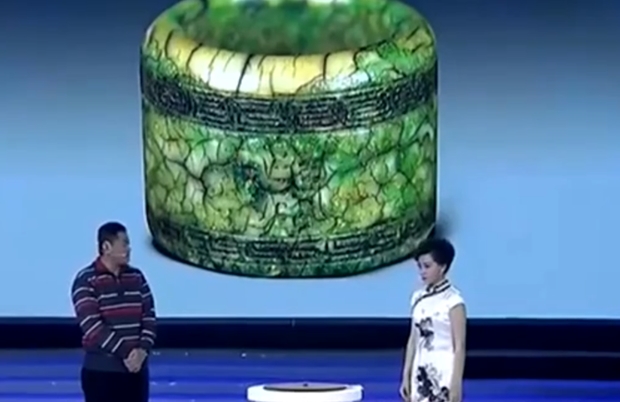 Mang nhẫn ngọc đi thẩm định, người đàn ông run rẩy khi nghe chuyên gia phán một câu-1