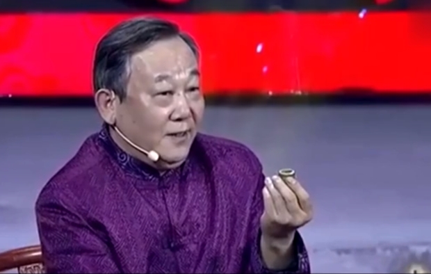 Mang nhẫn ngọc đi thẩm định, người đàn ông run rẩy khi nghe chuyên gia phán một câu-3