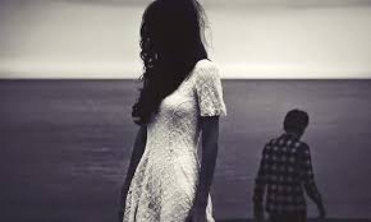 Có nên tiếp tục làm việc ở công ty của bố bạn trai sau chia tay?-1