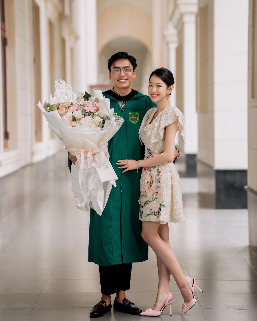 Chuyện tình 6 năm của nữ sinh ngành Y và chồng bác sĩ: Đàng gái chủ động thả thính-1