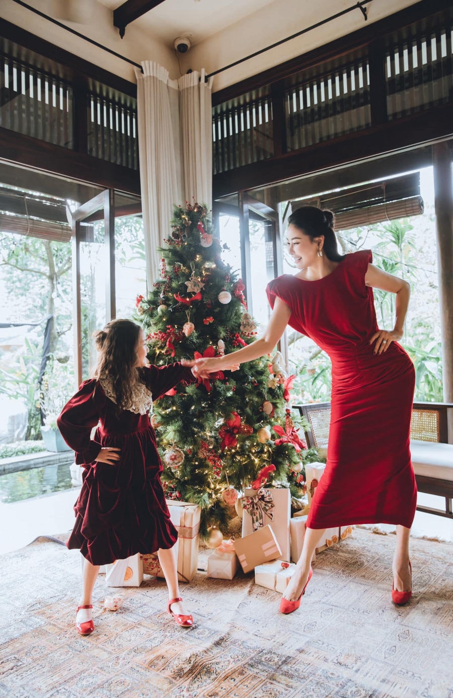 Mời dàn sao tới dự sinh nhật, hoa hậu Hà Kiều Anh hé lộ thêm cơ ngơi khủng ngoài căn biệt thự 400 tỷ chuẩn vua chúa, penthouse 500m² cực lộng lẫy-10