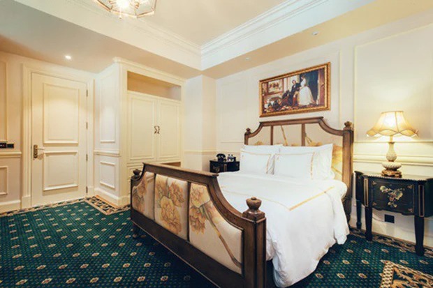 Mời dàn sao tới dự sinh nhật, hoa hậu Hà Kiều Anh hé lộ thêm cơ ngơi khủng ngoài căn biệt thự 400 tỷ chuẩn vua chúa, penthouse 500m² cực lộng lẫy-20