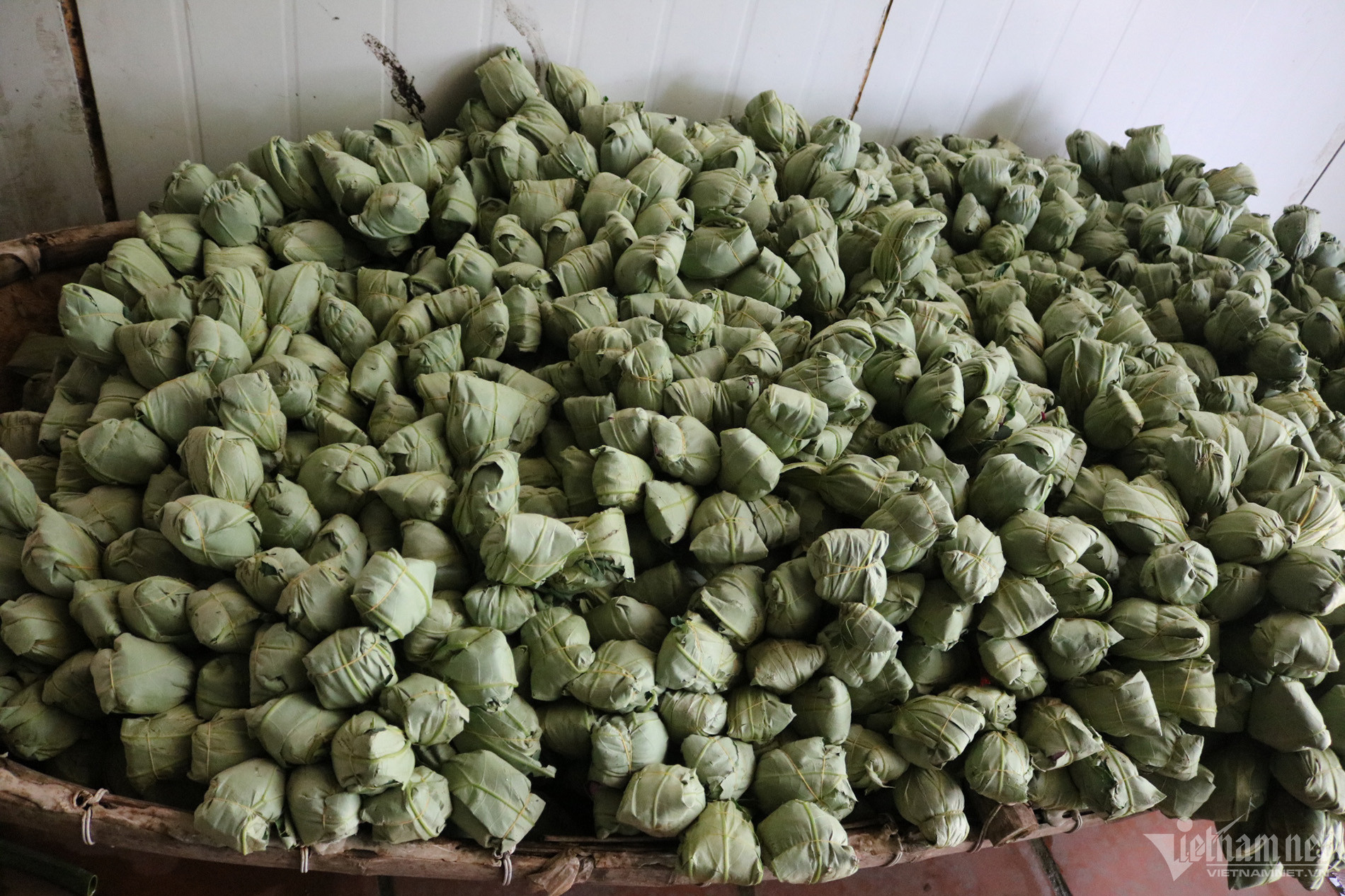 Mùa hoa sen nở hái cả triệu bông, anh nông dân thu 8 tỷ đồng-8