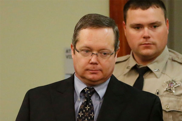 Kế hoạch giết người để báo thù của cựu thẩm phán và vợ-1