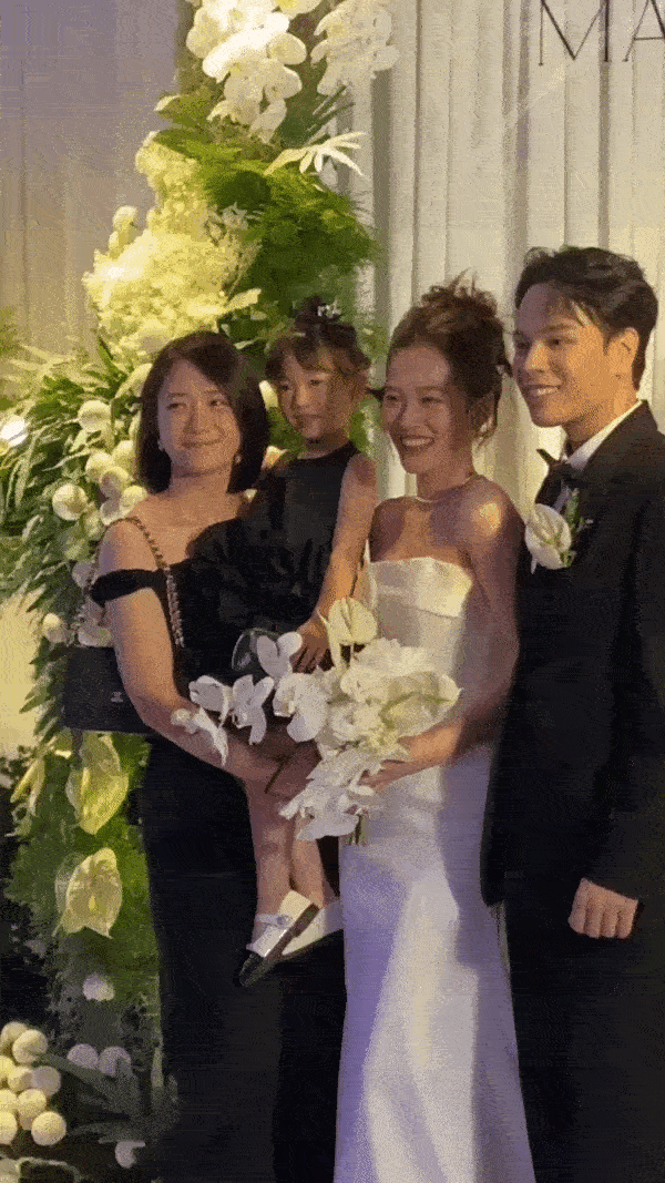 Con gái JustaTee chiếm spotlight khi cùng mẹ dự đám cưới-1