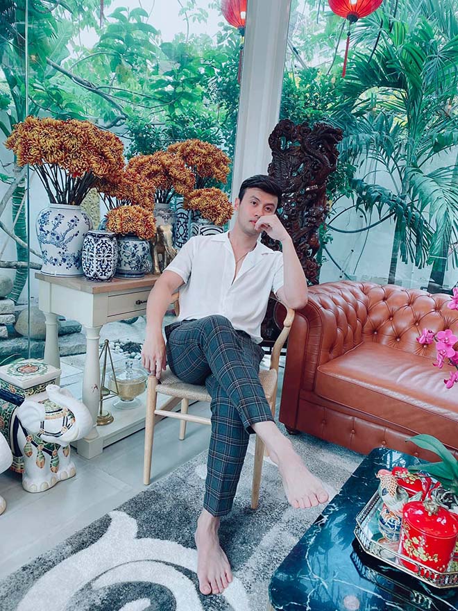 Soái ca trẻ nhất Shark Tank Việt Nam khoe gu thẩm mỹ tinh tế trong căn biệt thự cao cấp, khiến bao cô gái thầm ao ước-3
