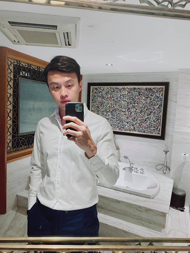 Soái ca trẻ nhất Shark Tank Việt Nam khoe gu thẩm mỹ tinh tế trong căn biệt thự cao cấp, khiến bao cô gái thầm ao ước-11