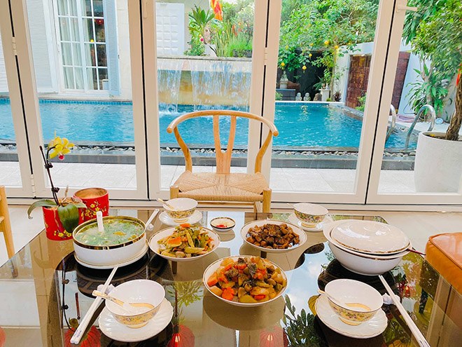 Soái ca trẻ nhất Shark Tank Việt Nam khoe gu thẩm mỹ tinh tế trong căn biệt thự cao cấp, khiến bao cô gái thầm ao ước-18