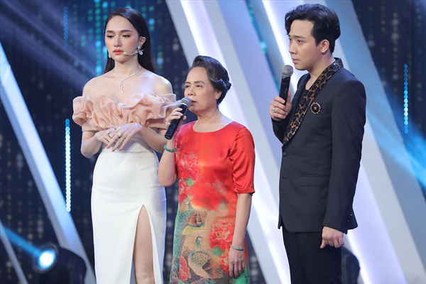 Chân dung người phụ nữ được Hoa hậu Chuyển giới Hương Giang tặng cả căn hộ hạng sang nhân dịp sinh nhật-3