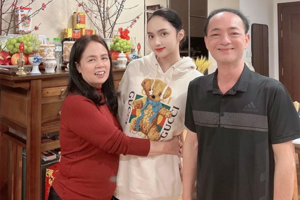 Chân dung người phụ nữ được Hoa hậu Chuyển giới Hương Giang tặng cả căn hộ hạng sang nhân dịp sinh nhật-8