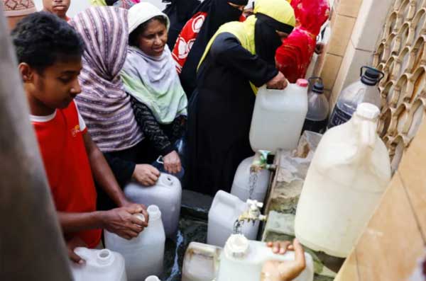 Nơi đang khốn khổ vì nắng nóng, cắt điện giữa trời 40 độ C, trường học đóng cửa-2