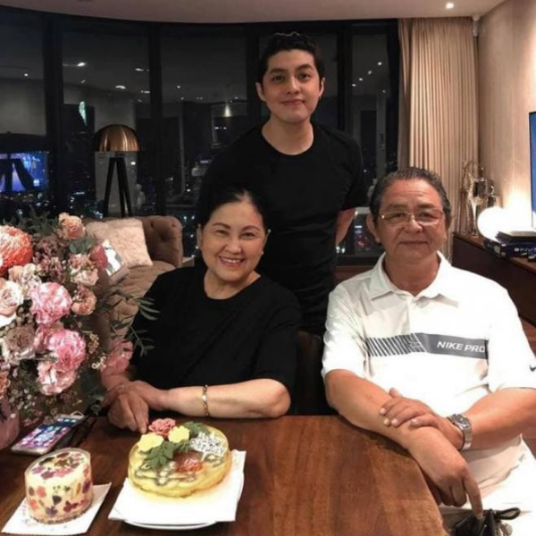 Thông tin đời tư hiếm hoi về người phụ nữ ngồi bếp đợi Noo Phước Thịnh sau mỗi đêm diễn-4