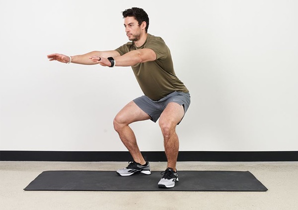 Động tác đơn giản giúp bác sĩ 70 tuổi kích hoạt hormone trẻ hóa-2